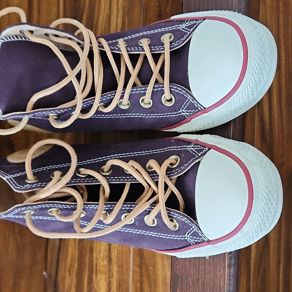 Converse Chuck Taylor All Star Lux Purple Suede Hidden Wedge Heel Women Size 9.5